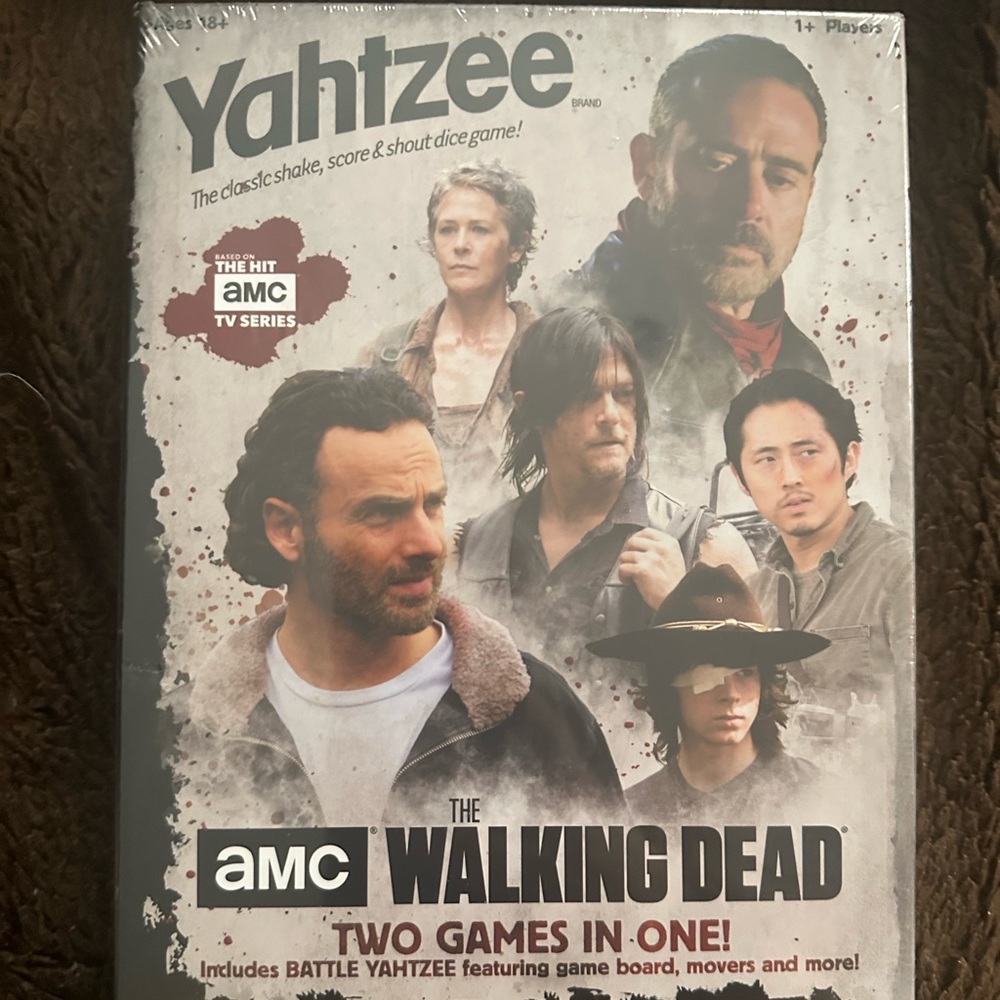 THE WALKING DEAD TWD original Yahtzee board game